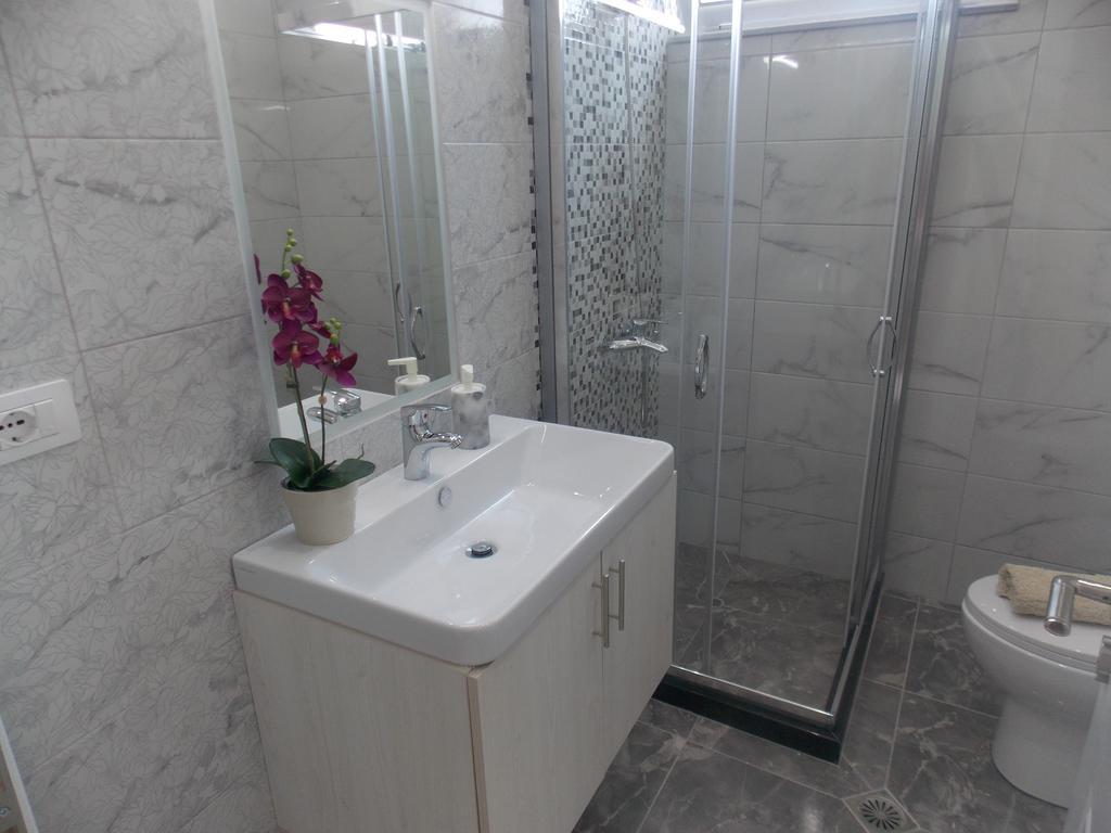 Amarilis Luxury Apartment Sarandë Esterno foto